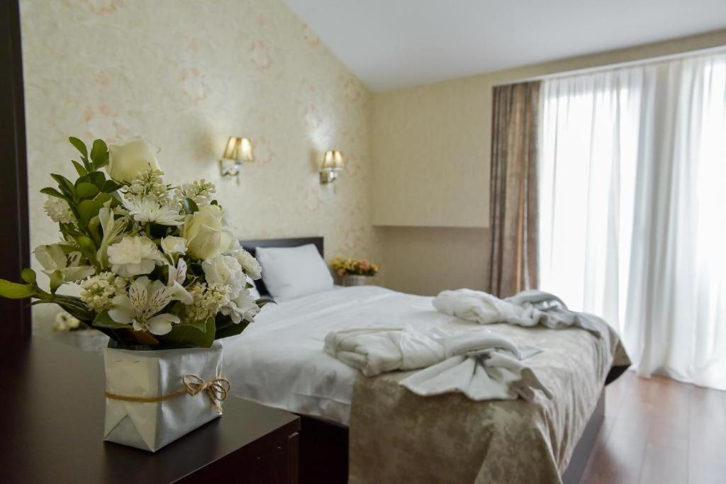 Marialuis Hotel Tiflis Dış mekan fotoğraf