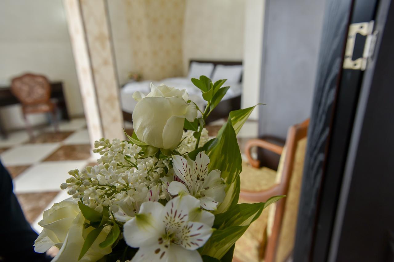 Marialuis Hotel Tiflis Dış mekan fotoğraf